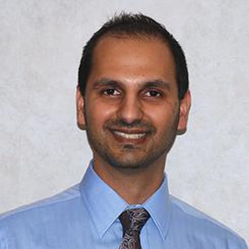 Dr. Sunny Pahouja, DDS