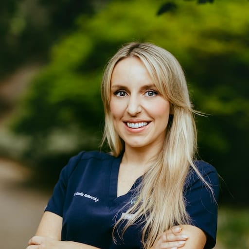 Dr. Klaudia Falkovsky, DDS