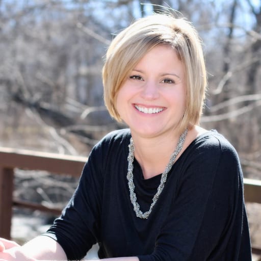 Dr. Lona Kouri, DDS