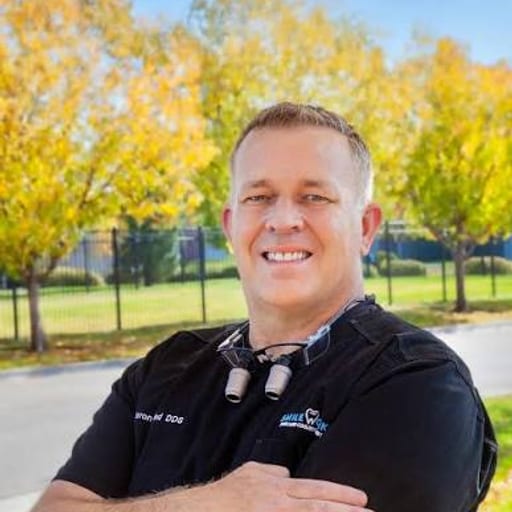 Dr. Daron Lind, DDS