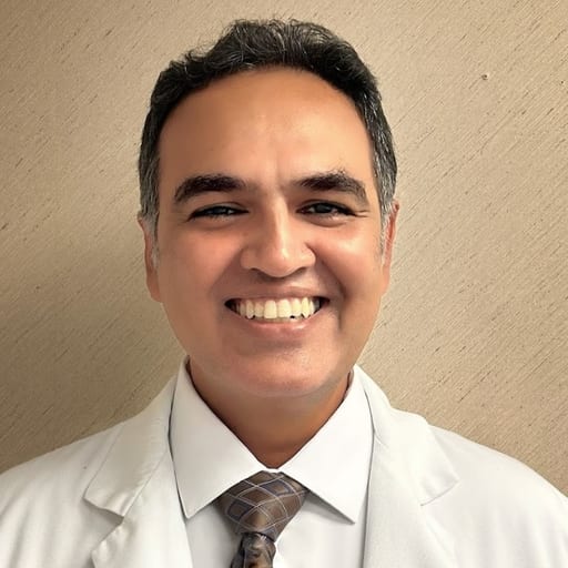 Dr. Farhan Qureshi, DDS