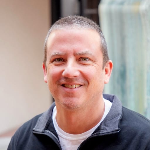 Dr. Alex Martin